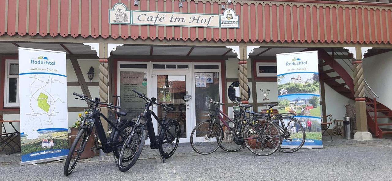 Cafe Im Hof- Bed & Breakfast Streufdorf Exteriör bild