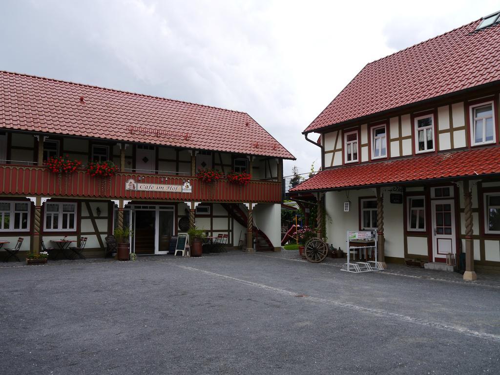 Cafe Im Hof- Bed & Breakfast Streufdorf Exteriör bild