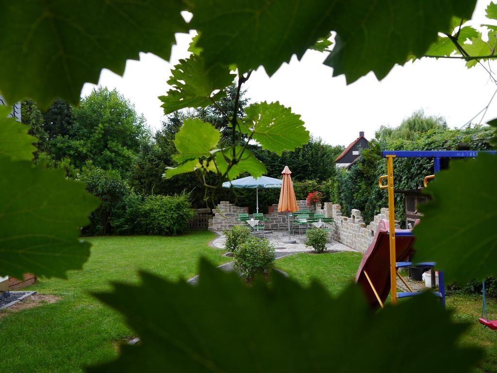 Cafe Im Hof- Bed & Breakfast Streufdorf Exteriör bild