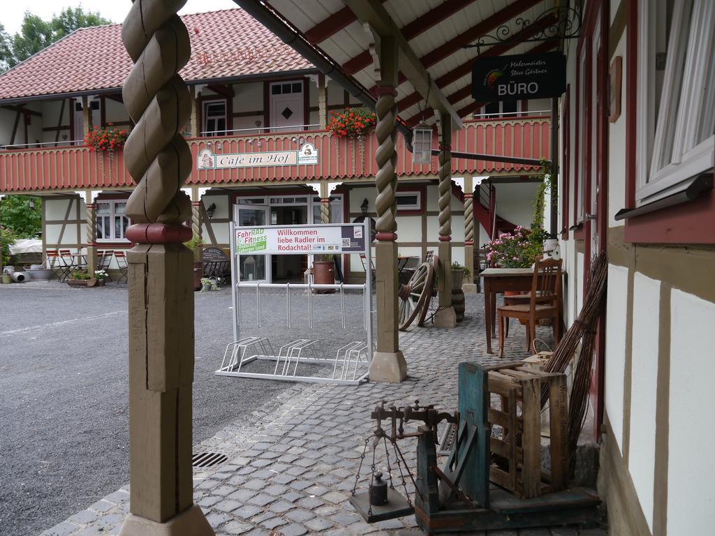 Cafe Im Hof- Bed & Breakfast Streufdorf Exteriör bild