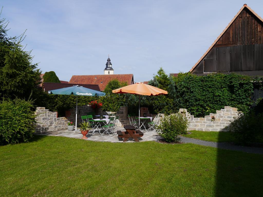 Cafe Im Hof- Bed & Breakfast Streufdorf Exteriör bild